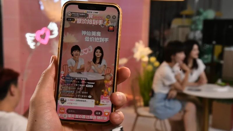 钢结构厂房彩钢瓦防水定制方案解析：关键要素与注意事项